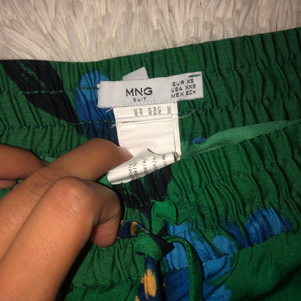 Spring Pants ( Mango) - Picture 2 of 2